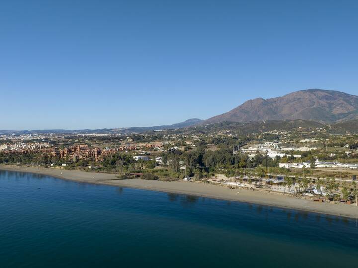 Playa El Padrón Estepona