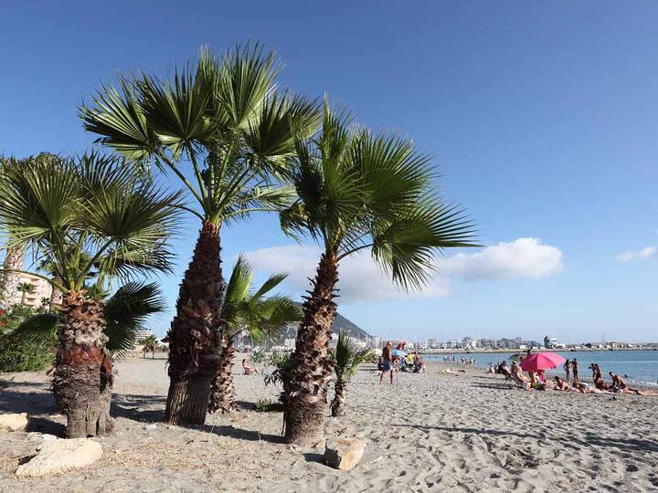 Strand Poniente Del Espigón