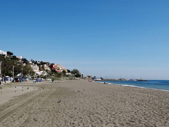 Strand El Dedo/ El Chanquete in Málaga