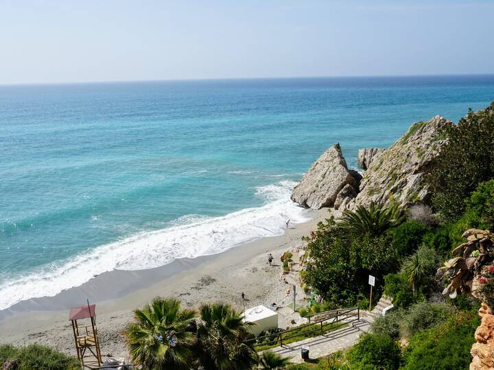 Playa Carabeo Nerja